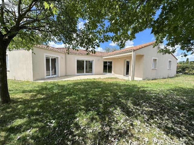 Maison vente à La Roche-sur-Yon, Saint-georges-de-montaigu
