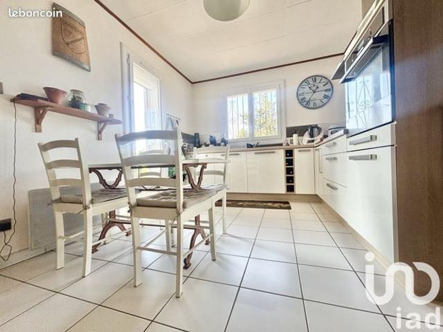 Maison vente à Narbonne, Ornaisons
