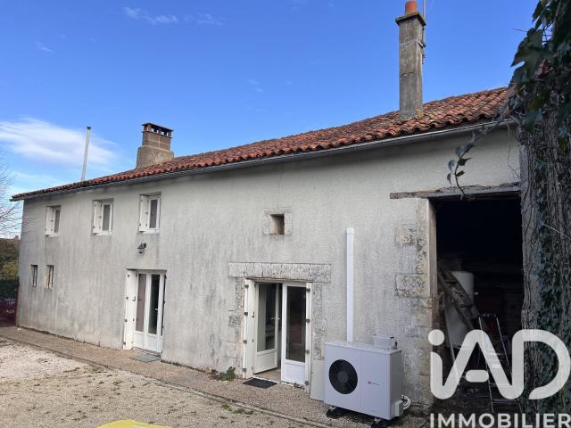 Maison vente à Tuzie, Courcôme