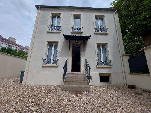Maison vente à Nanterre, Courbevoie