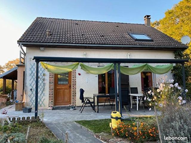 Maison vente à Saint-Sauveur-en-Puisaye, Yonne