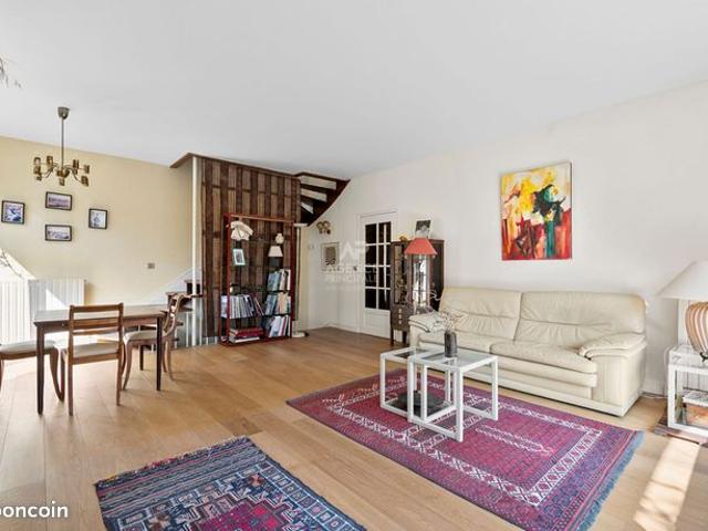 Maison vente à Saint-Germain-en-Laye, Le Pecq