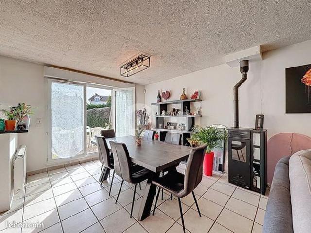 Maison vente à Saint-Julien-en-Genevois, Valleiry