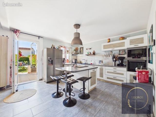 Maison vente à Arles, La Salle Les Alpes