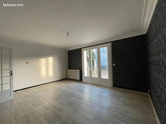 Maison location à Le Lude, Albi