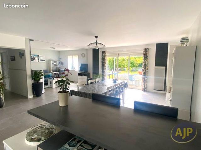 Maison vente à Saumur, Pays de la Loire