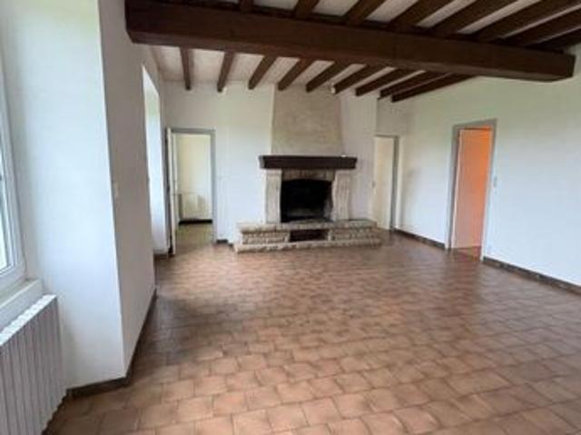 Maison vente à Château-Gontier, Bouessay