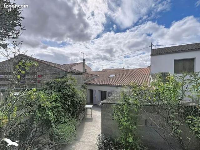 Maison vente à Saintes, Pont-l'abbé-d'arnoult