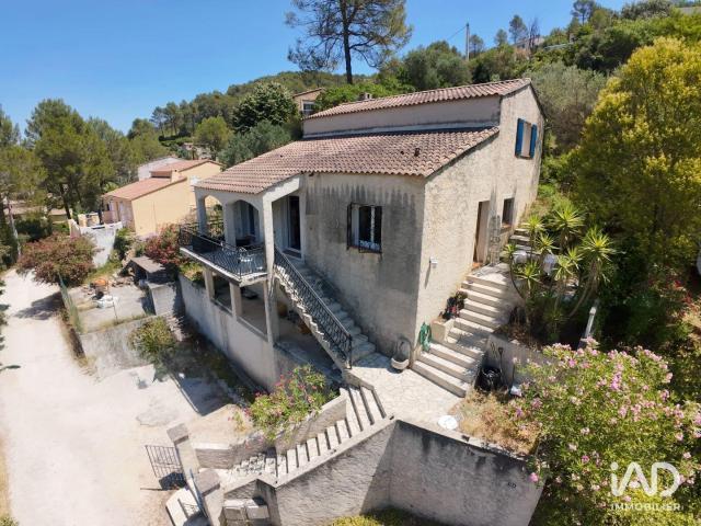 Maison vente à Arrondissement de Toulon, Solliès-toucas