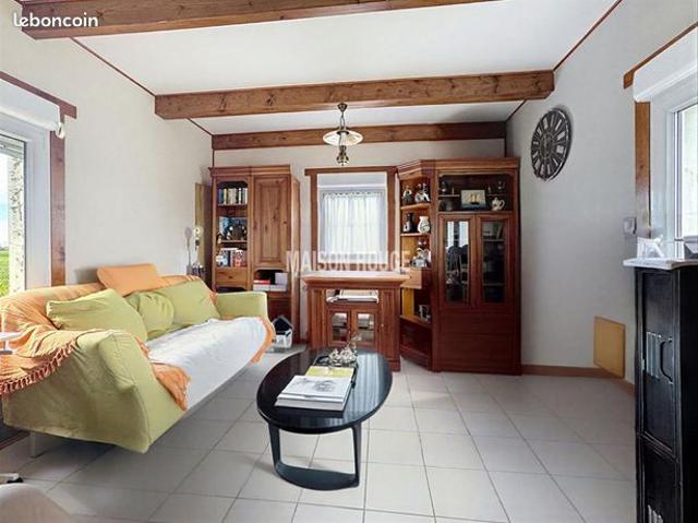 Maison vente à Guingamp, Bretagne