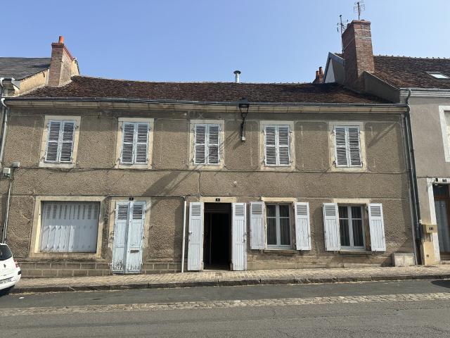 Maison vente à Saint-Amand-Montrond, Châteaumeillant