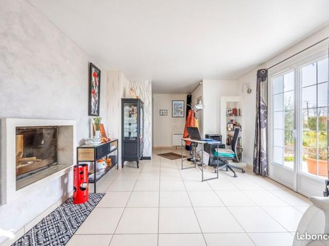 Maison vente à Loches, La Ferrière
