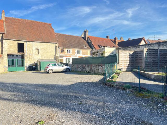 Maison vente à Senlis, Saint-vaast-de-longmont
