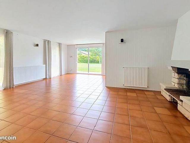 Maison vente à Bordeaux, Le Pian-médoc