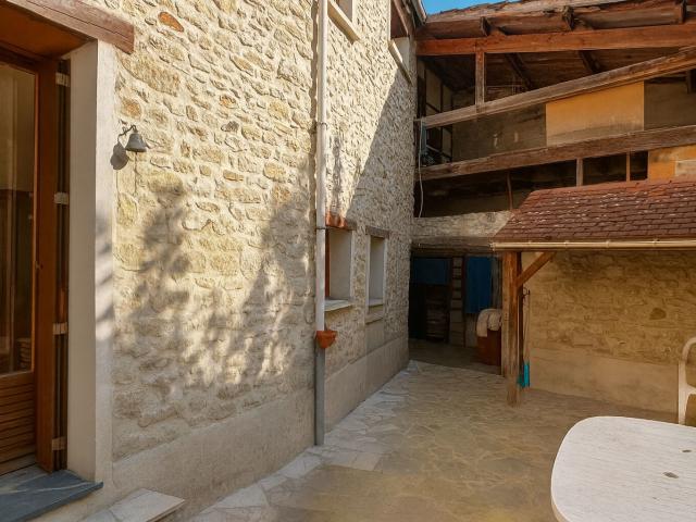 Maison vente à Saint-Germain-en-Laye, Maule