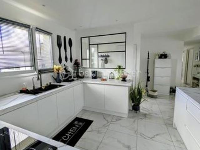 Maison vente à Saint-Yzan-de-Soudiac, Gironde