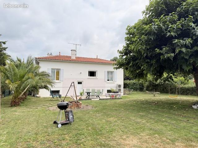 Maison vente à Saintes, Cozes