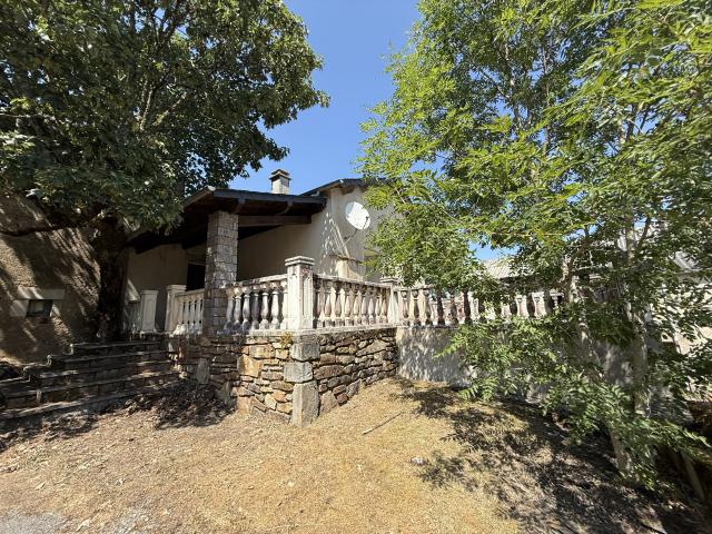 Maison vente à Montaigut, Murat-sur-Vèbre