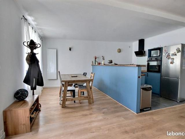 Maison vente à Ambert, Sainte-catherine