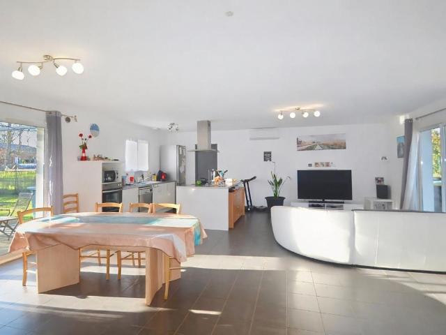 Maison vente à Périnon, Roaillan