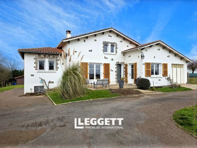 Maison vente à Confolens, Tessonnière
