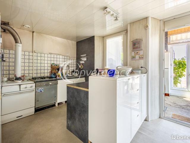 Maison vente à Confolens, Chassenon
