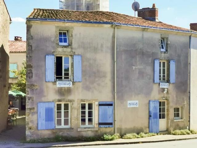 Maison vente à Fontenay-le-Comte, Vouvant