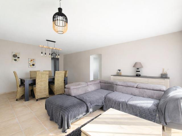 Maison vente à La Rochelle, Charron