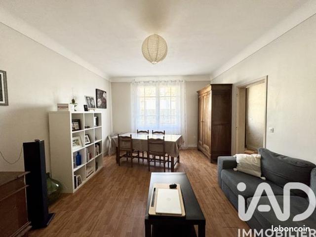 Maison vente à Confolens, Nouvelle-Aquitaine