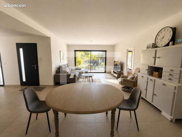 Maison vente à Nîmes, Langlade