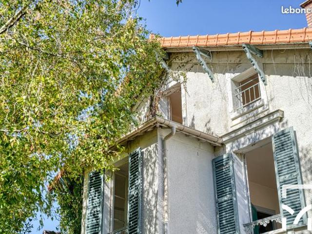 Maison vente à Versailles, Bougival