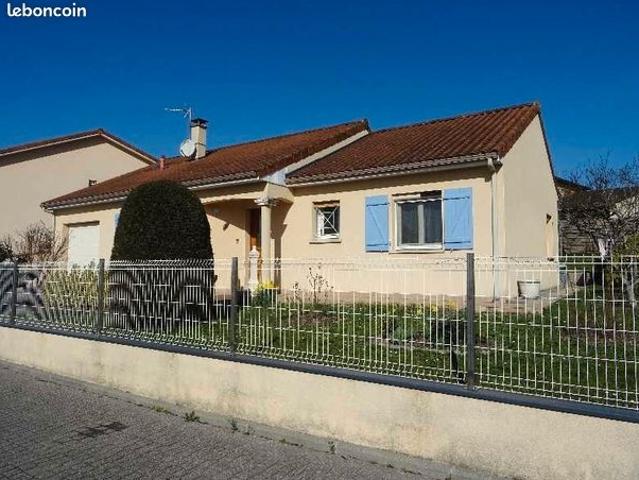 Maison vente à Rochechouart, Saint-junien