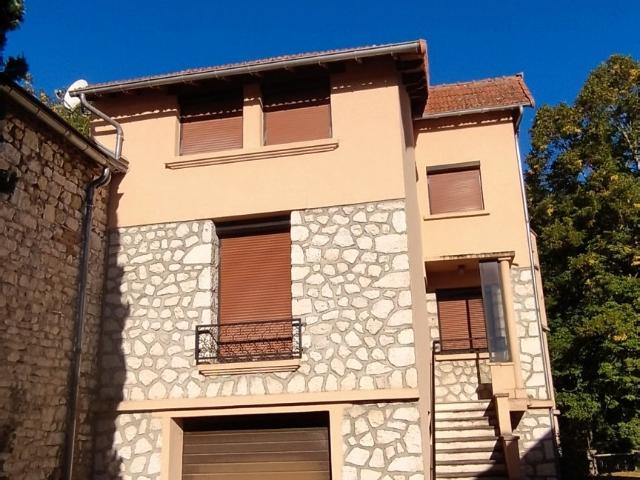 Maison vente à Ébreuil, Allier