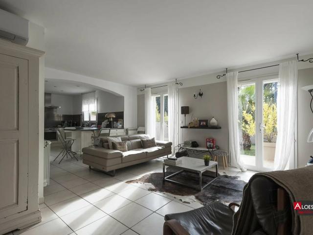 Maison vente à Nîmes, Aigues-mortes