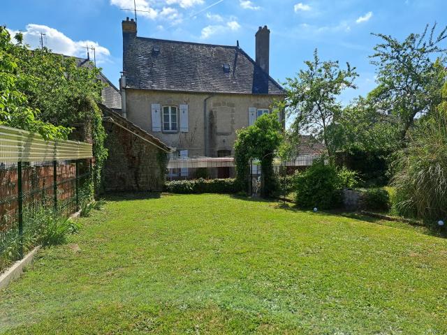 Maison vente à Saint-Sulpice-les-Feuilles, Haute-Vienne