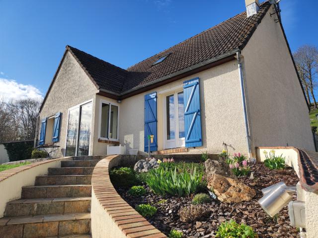 Maison vente à Zone artisanale de le Croix Saint-Mathieu, Gallardon