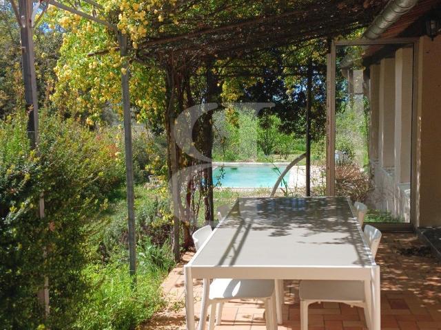 Maison vente à Carpentras, Bédoin