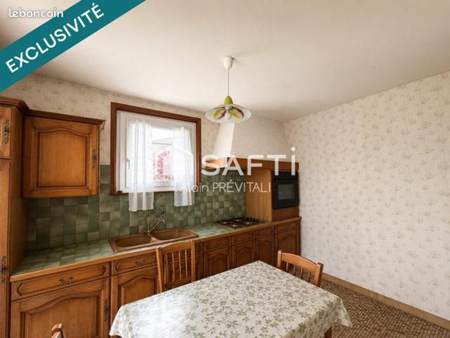 Maison vente à Nantua, Arbent