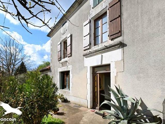 Maison vente à Angoulême, Montemboeuf