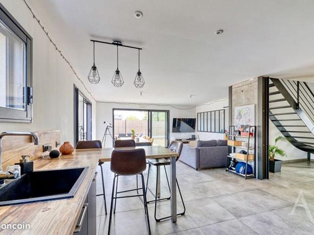 Maison vente à La Roche-sur-Yon, La Boissière-de-montaigu