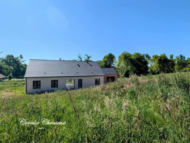 Maison vente à Ussel, Sarroux