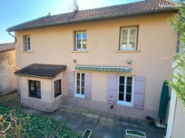 Maison vente à Autun, Le Creusot
