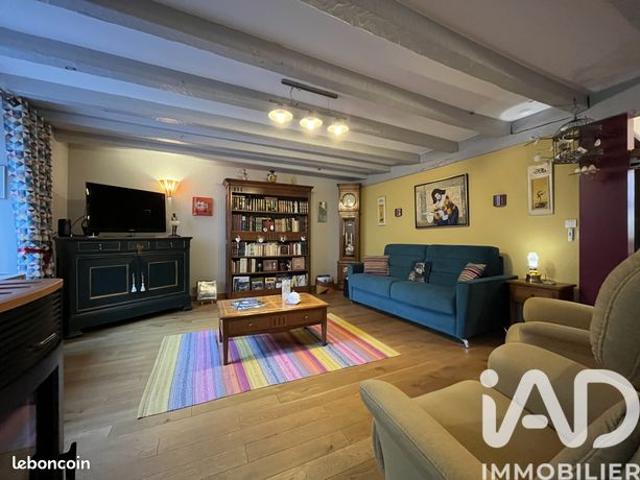 Maison vente à Bressuire, Saint-amand-sur-sèvre