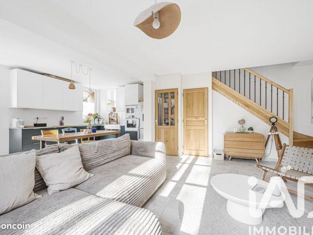 Maison vente à Versailles, La Celle-saint-cloud