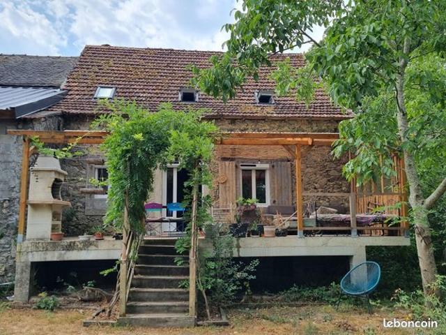 Maison vente à Villefranche-de-Rouergue, La Salvetat-peyralès