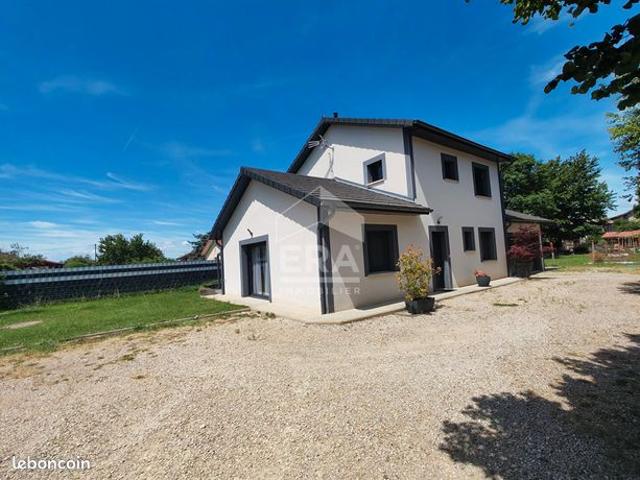 Maison vente à Belley, Ambutrix