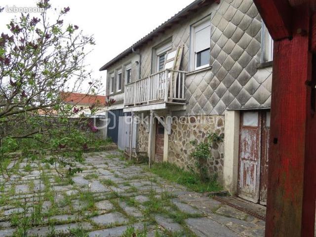 Maison vente à Bressuire, Cerizay
