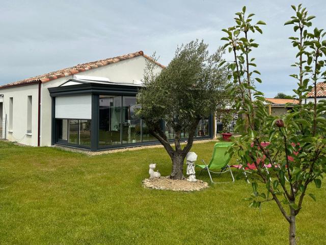 Maison vente à Nieul-le-dolent, La Martinière