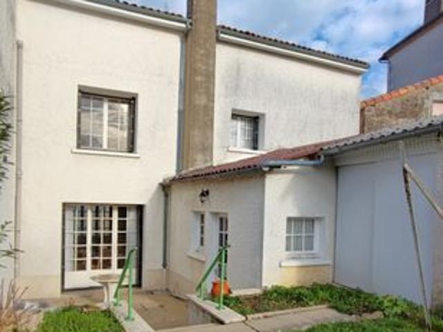 Maison vente à Montmorillon, Mauprévoir
