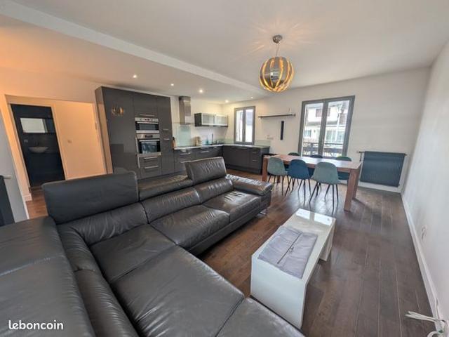 Maison vente à Versailles, Les Clayes-sous-bois